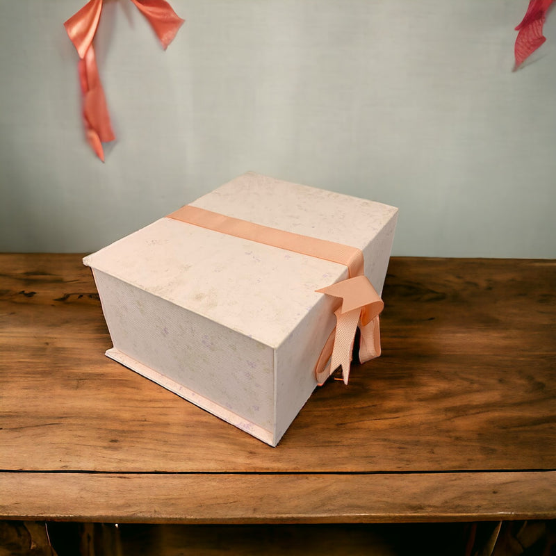Pink Hardpaper Gift Box with Ribbon