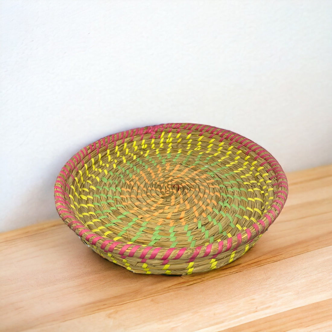 Round Jute Woven Multicolor Basket