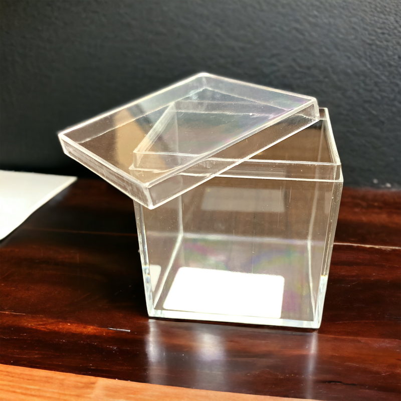 Transparent Cubical Crystal Box (5.5cmx5.5cmx5.5 cm): 1Nos