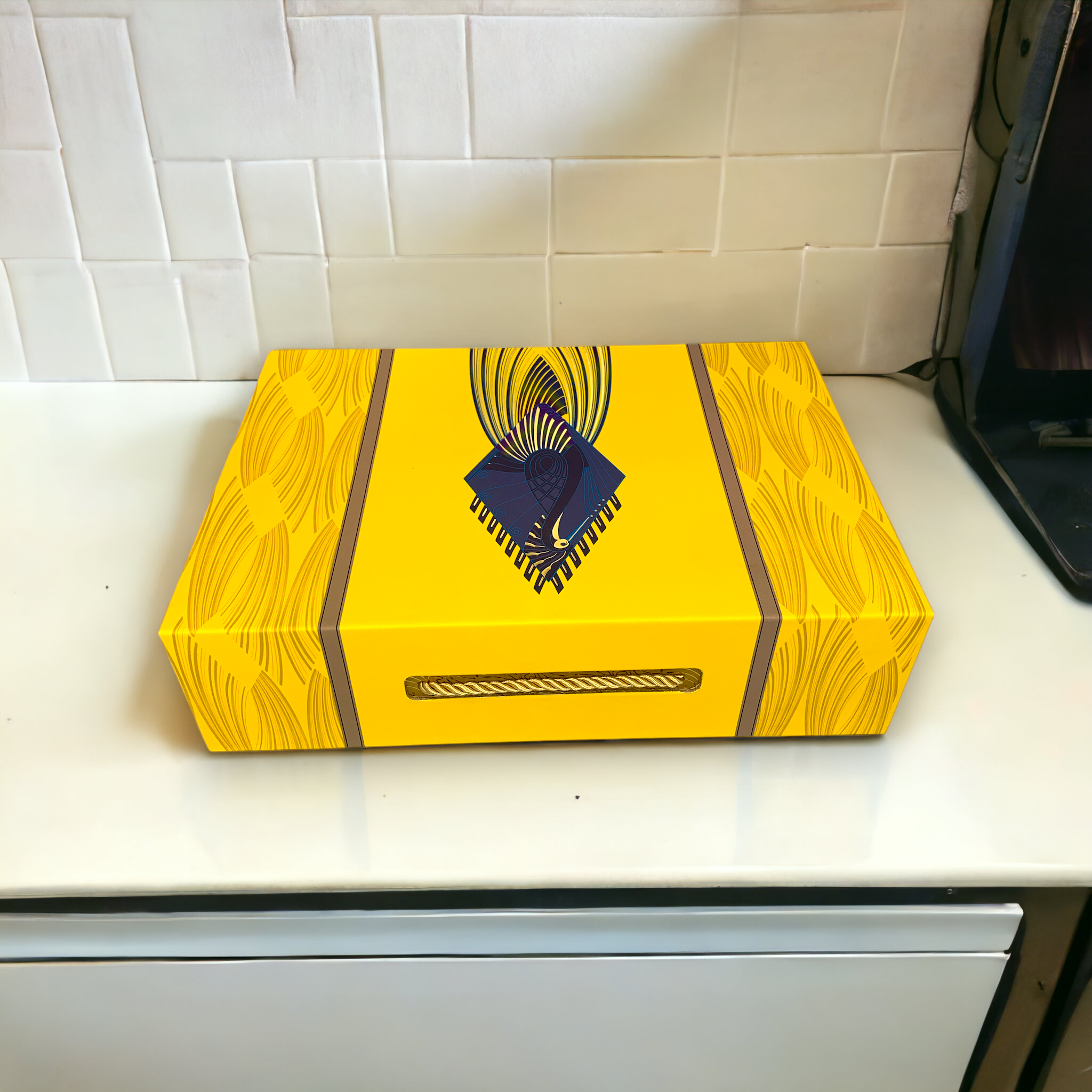 Premium Mor Print Dryfruit Box with Handle