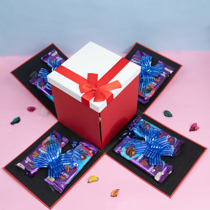 Christmas Surprise Gift Box Magic Flying Gift Box,Exploding Surprise Box  Gift Box,Cash Explosion Gift Box for Birthday Anniversary Valentine  Proposal (20 Bounces, Happy Christmas) - Walmart.com